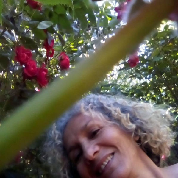 retrato monica mateluna sanadora